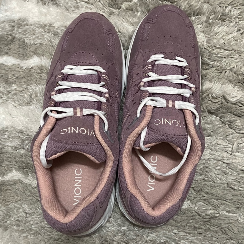Vionic 23Walk Classic Sneaker Women's 10 Mauve Suede Walking Shoes - NWOT